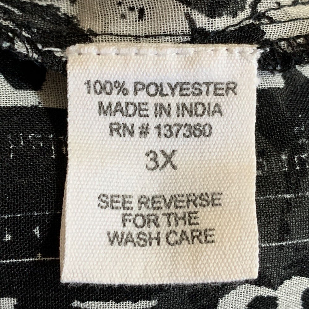 Live 4 Truth NWOT Newspaper Black & White Print Kimono-Cover Long Sleeve Size 3X - Picture 11 of 12